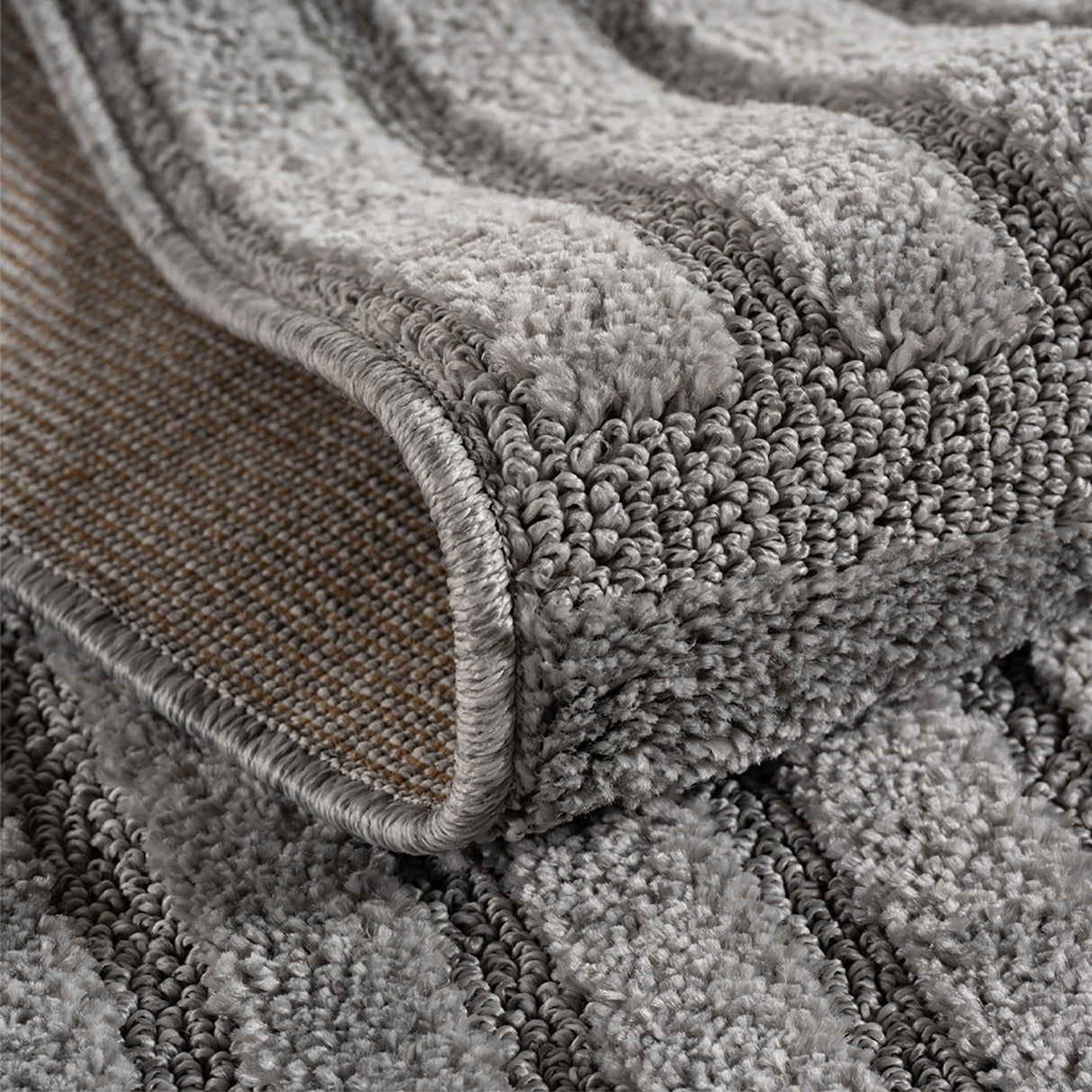 Pera 1123 Silber – Eleganter Uni Teppich mit ruhiger Ausstrahlung