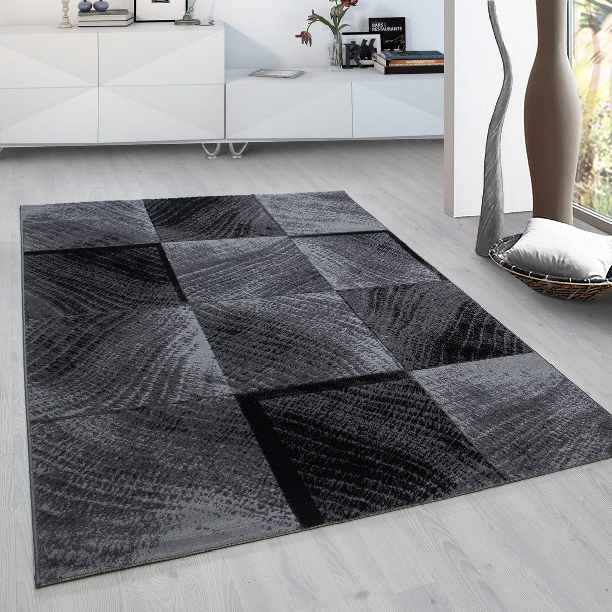 Nour 8003 Schwarz – Moderner Uni Teppich mit zeitlosem Design
