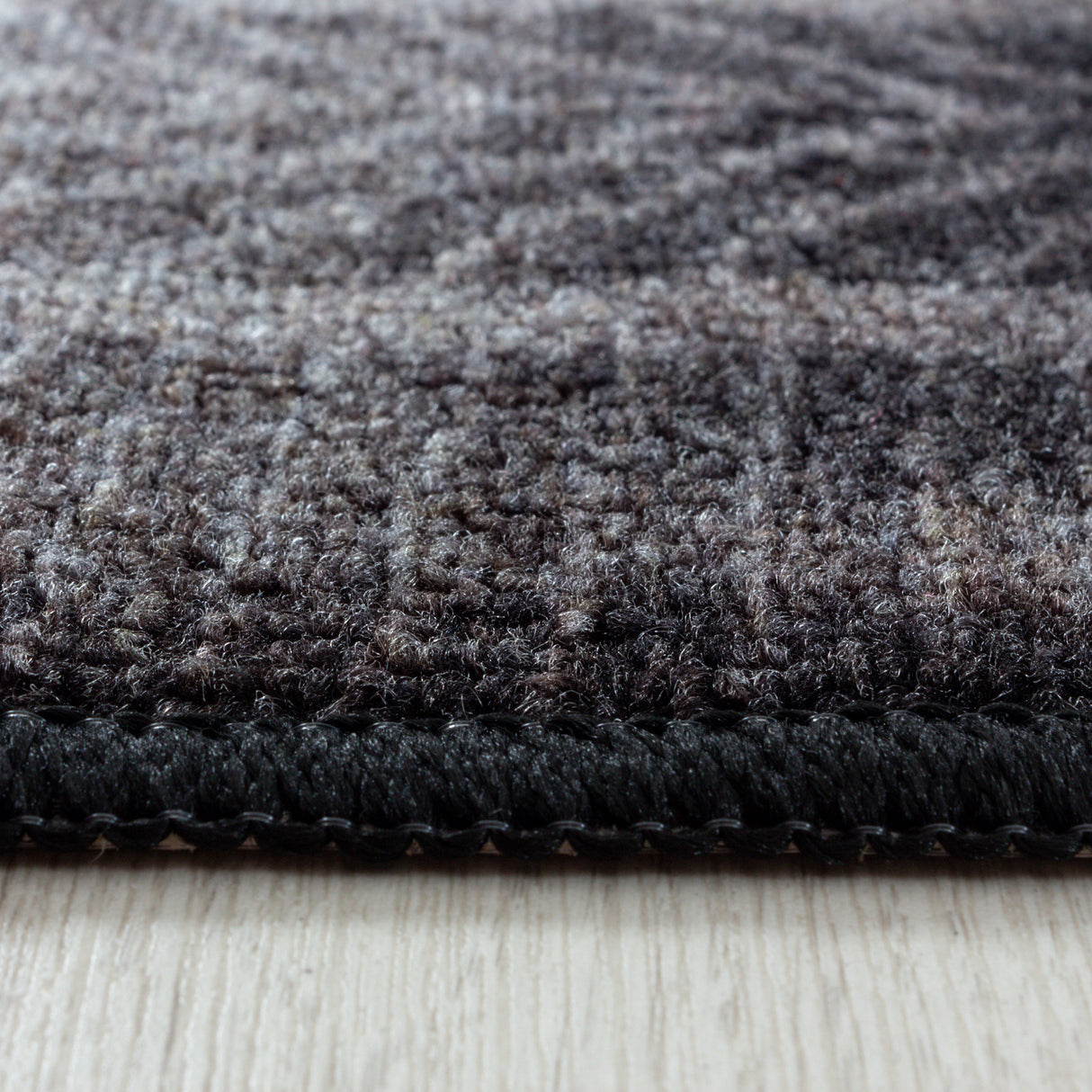 Diva 2907 Rot – Kinder Teppich – Rutschfester Kinderteppich mit weicher Oberfläche