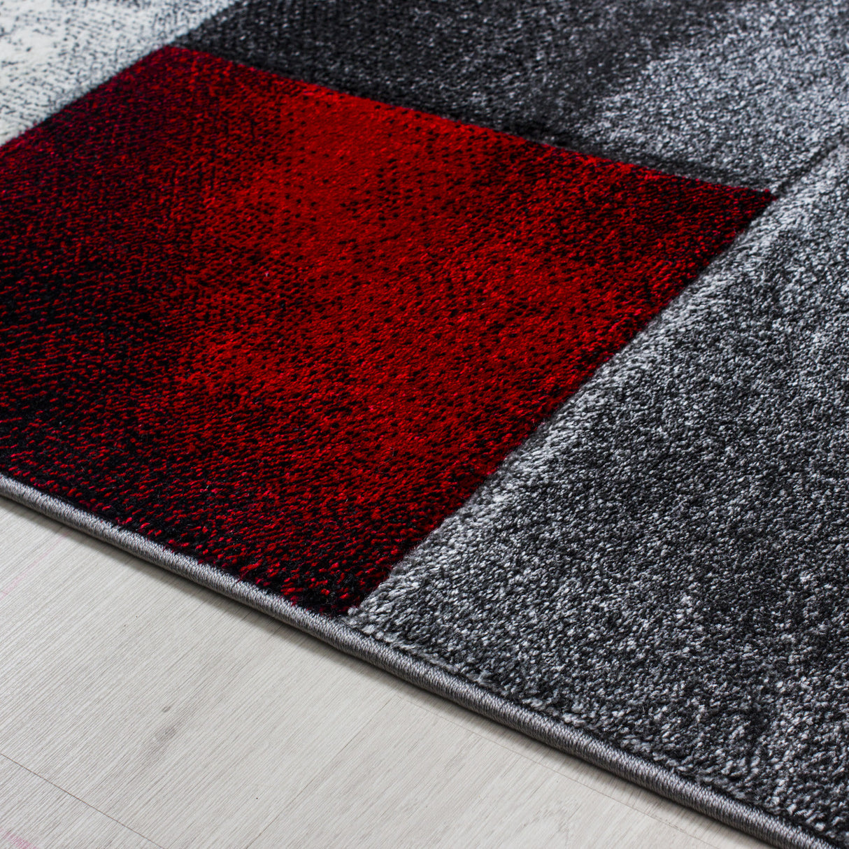 Royal 1710 Rot – Eleganter Uni Teppich für vielseitige Wohnräume