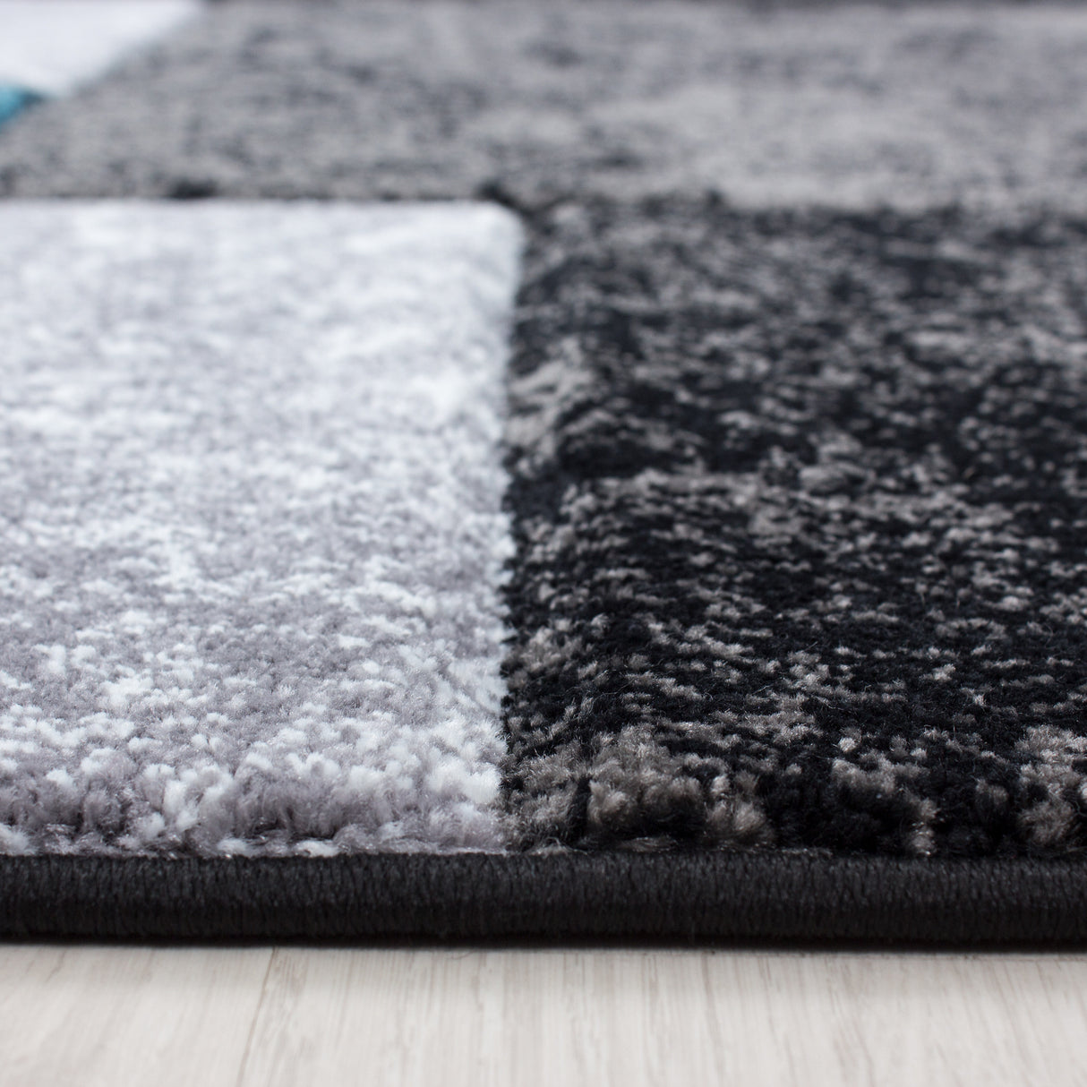 Royal 1330 Türkis – Eleganter Uni Teppich für vielseitige Wohnräume