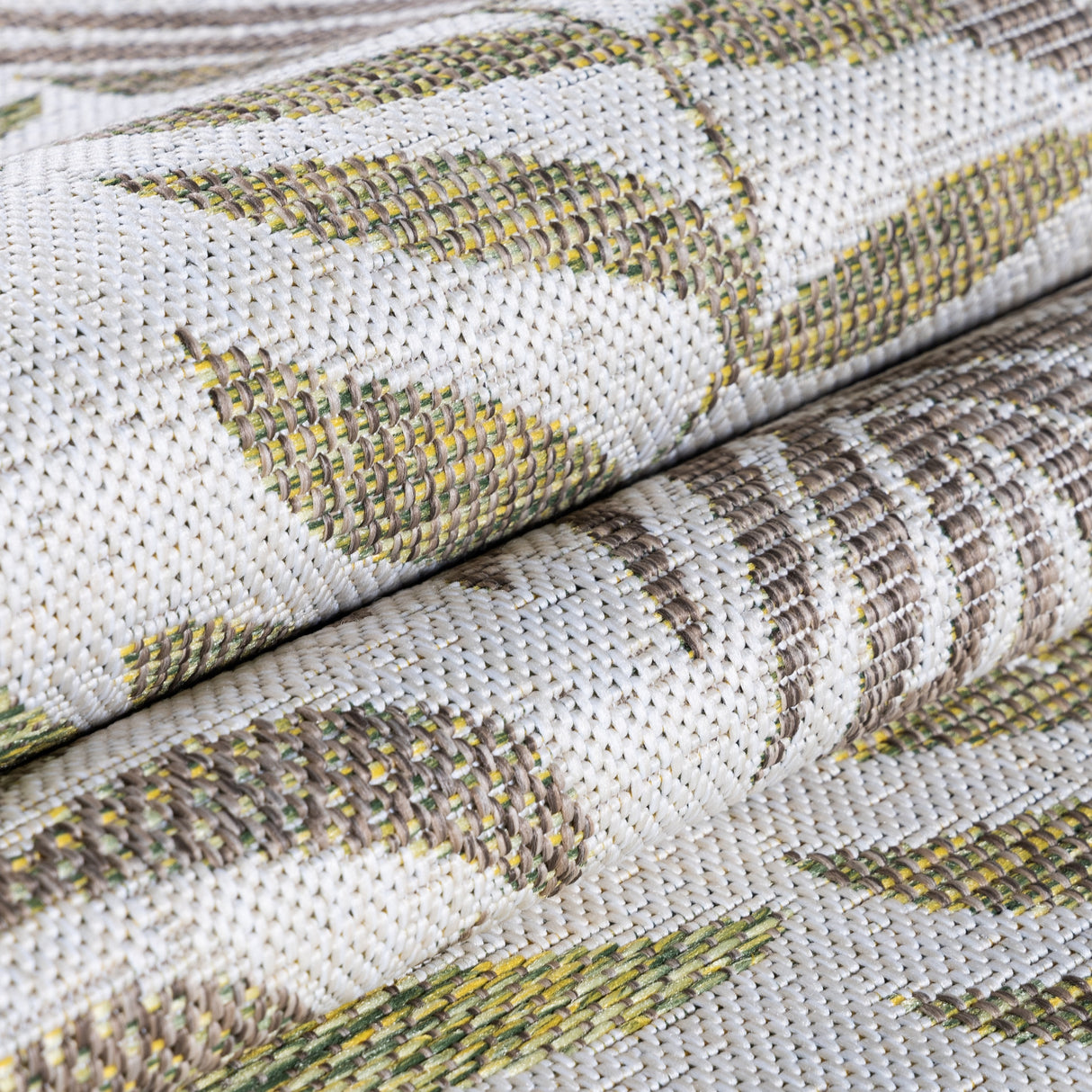 Sun 4412 Beige – Robuster Indoor- & Outdoor-Teppich für vielseitige Bereiche