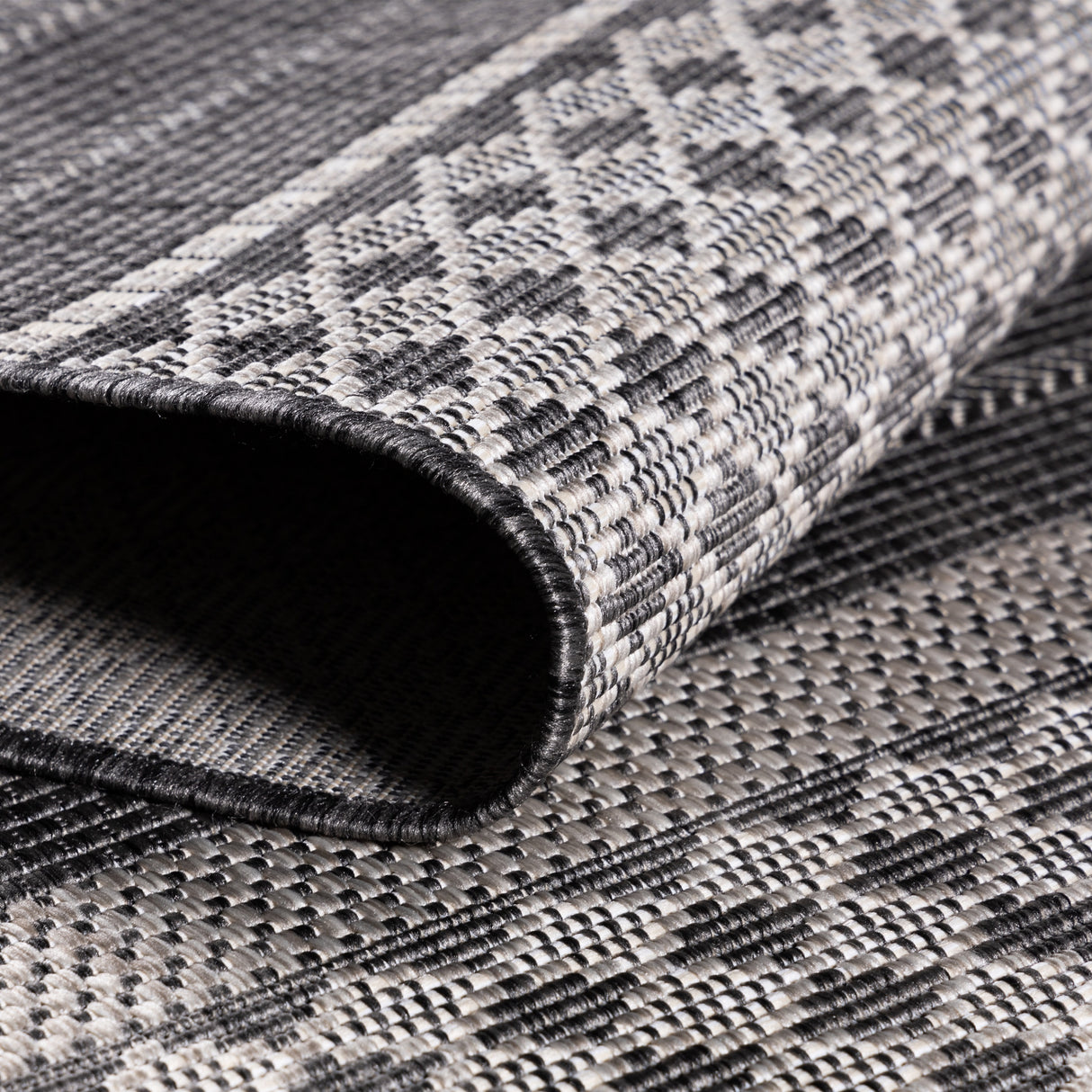 Sun 4418 Beige – Robuster Indoor- & Outdoor-Teppich für vielseitige Bereiche