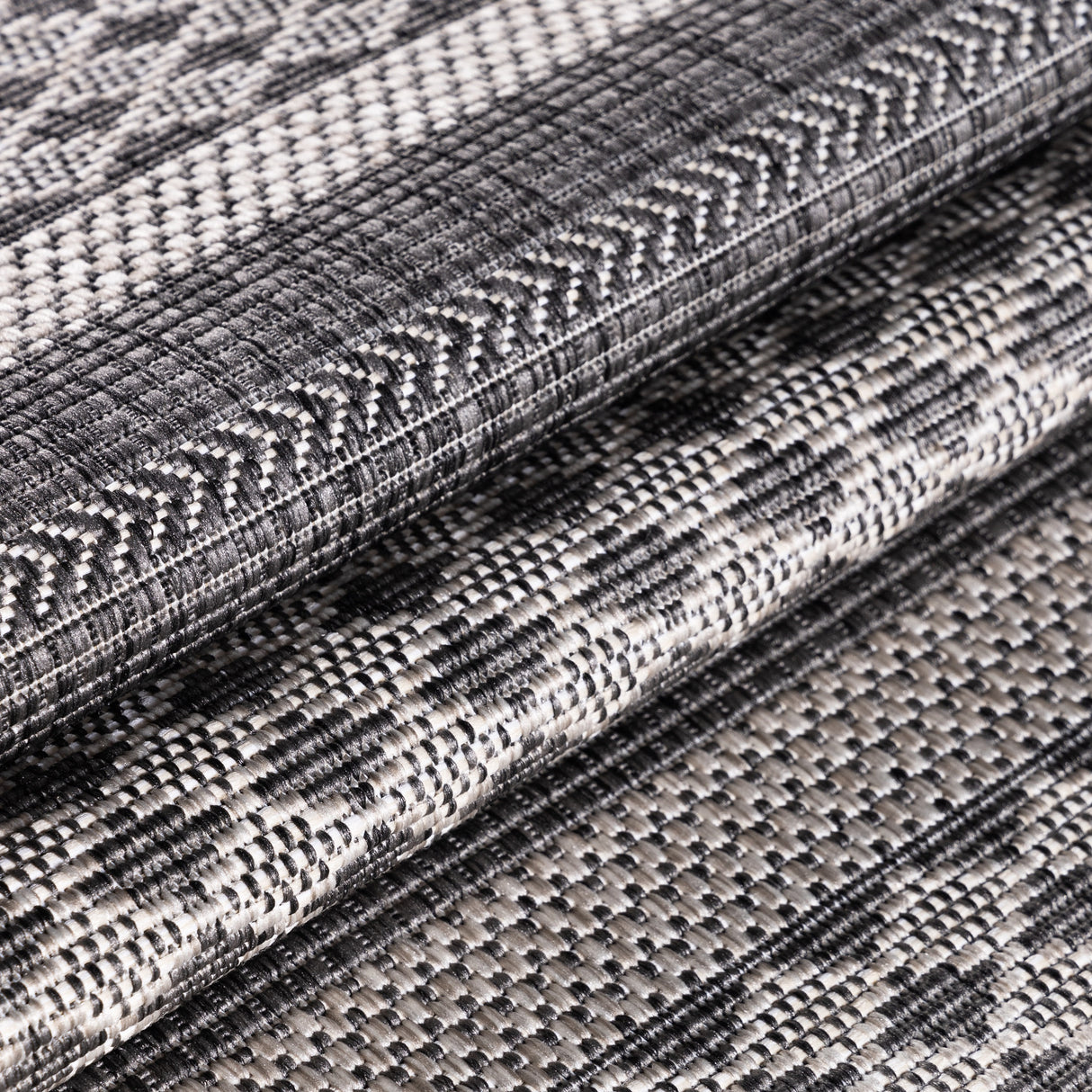 Sun 4418 Beige – Robuster Indoor- & Outdoor-Teppich für vielseitige Bereiche