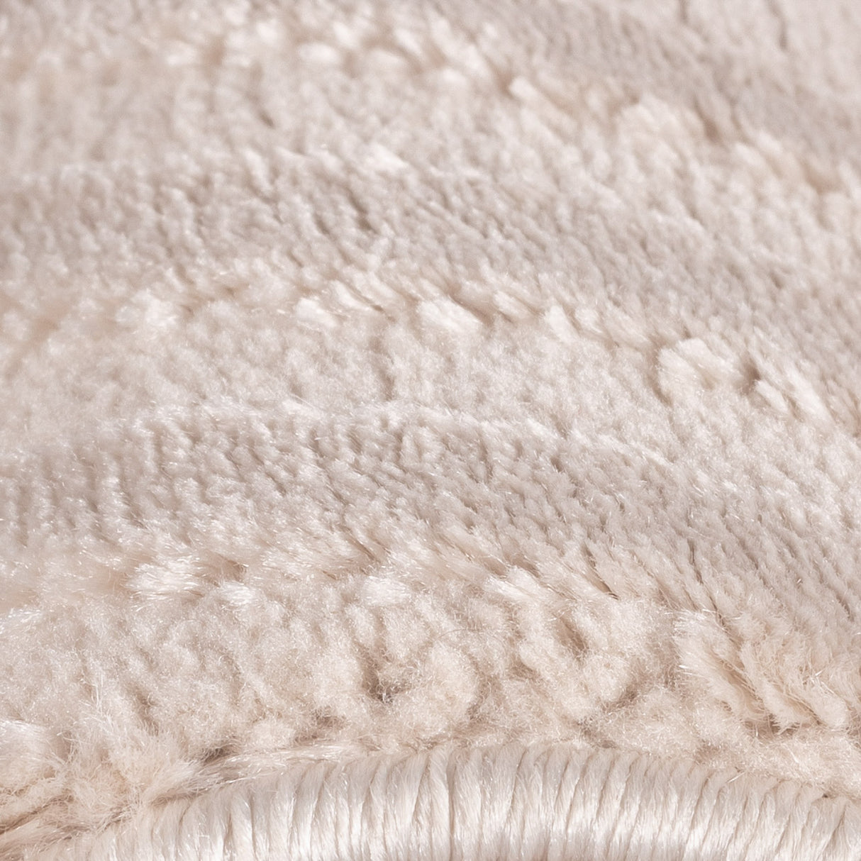 Bellino 1113 Beige – 3D Effekt Teppich mit moderner Struktur