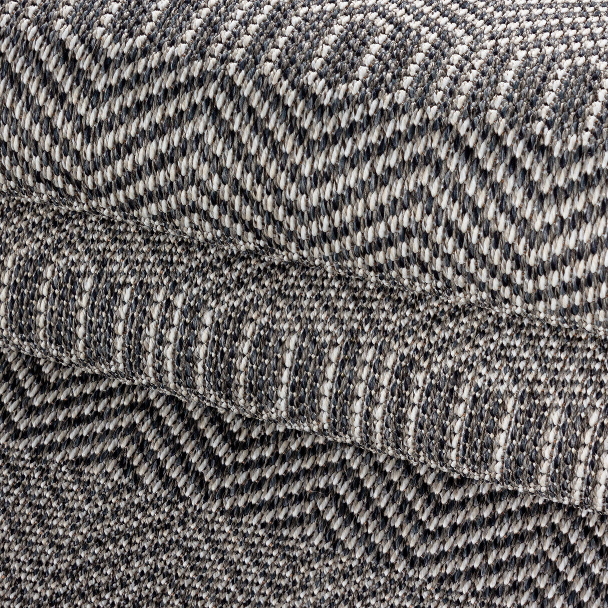 Avin 4903 Grau – Wetterfester Teppich für Innen- & Außenbereiche