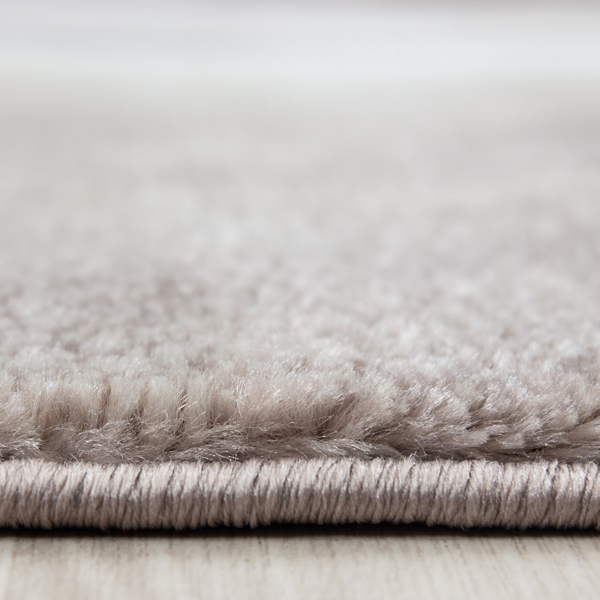 Kristal 9310 Braun – Moderner Uni Teppich mit zeitlosem Design