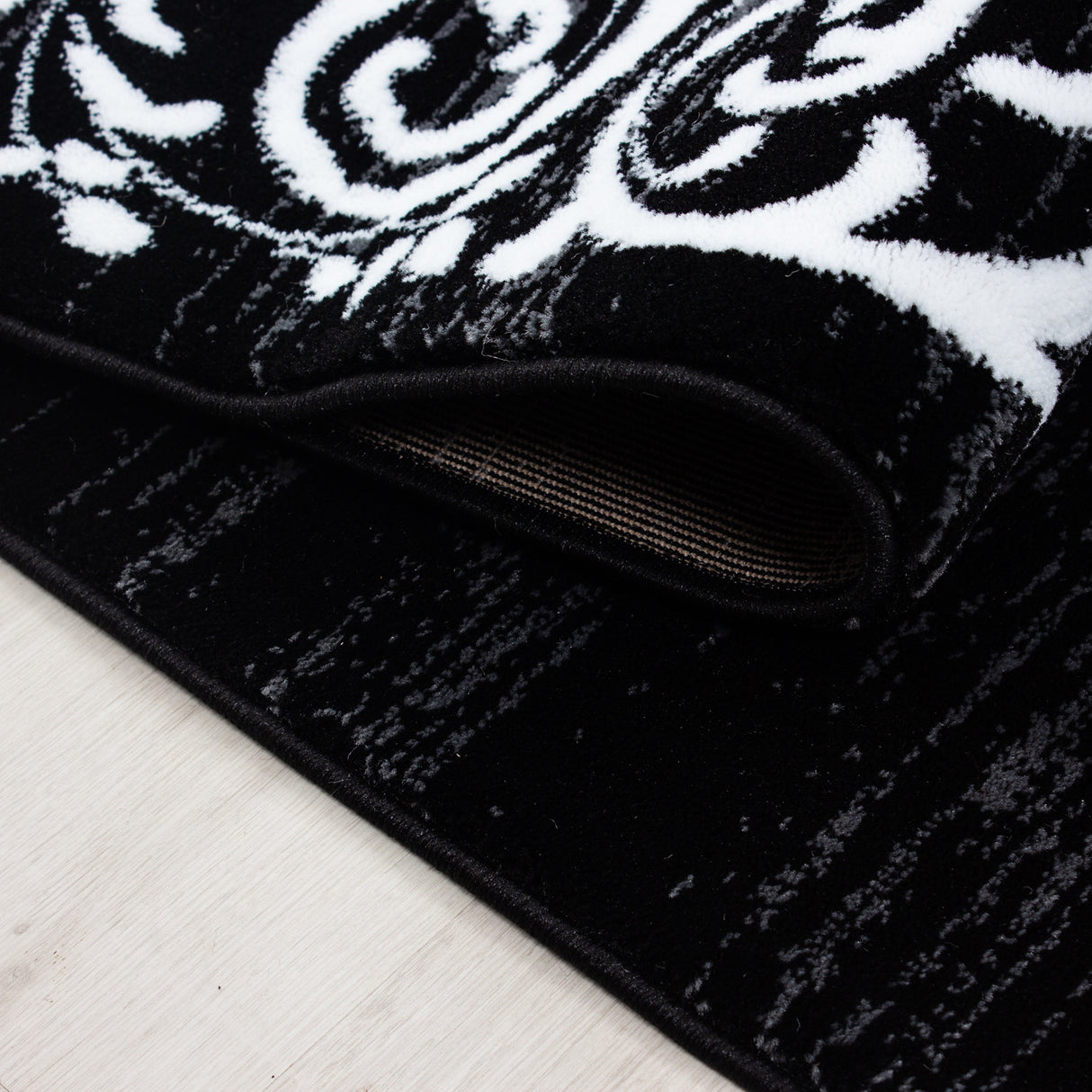Carisma 6620 Schwarz – Moderner Uni Teppich mit zeitlosem Design