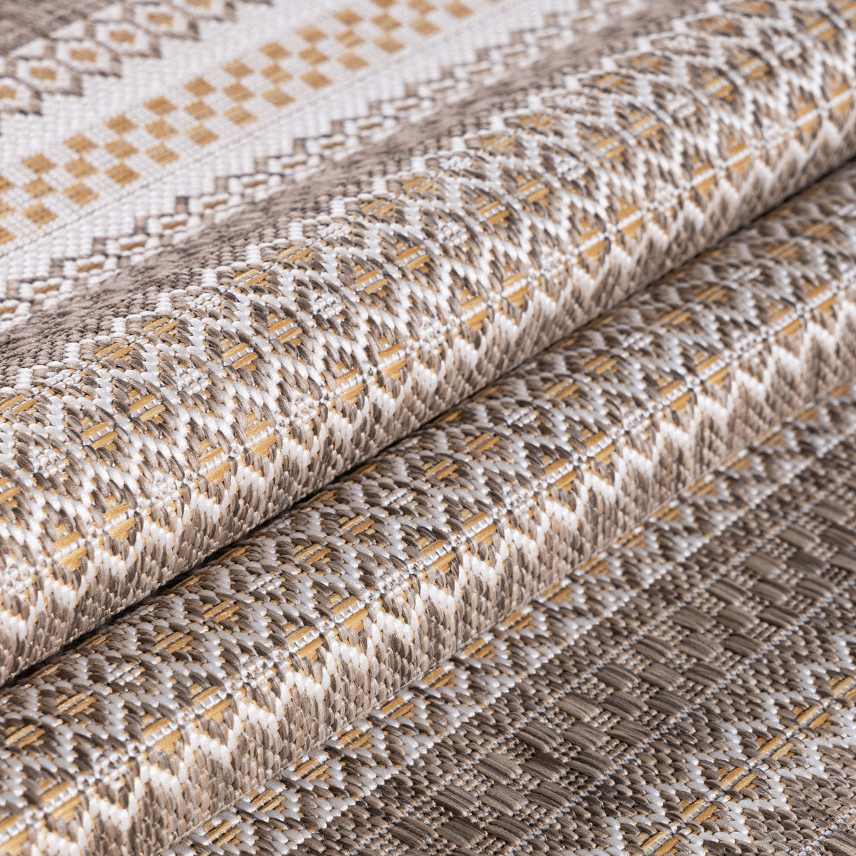 Sunny 4411 Beige – Robust indoor &amp; outdoor carpet for versatile areas